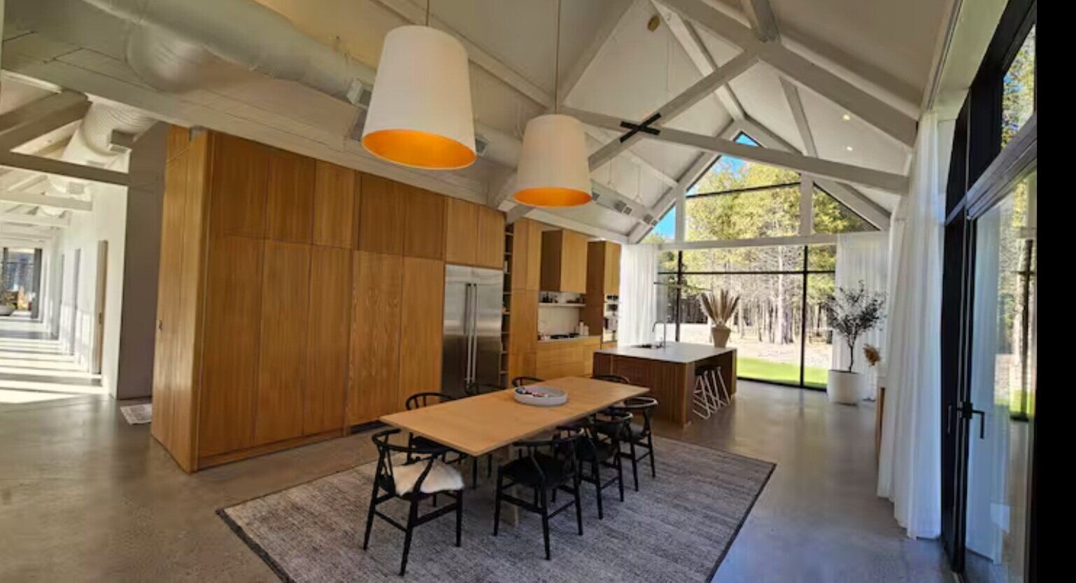 Finished great room, kitchen and dining view